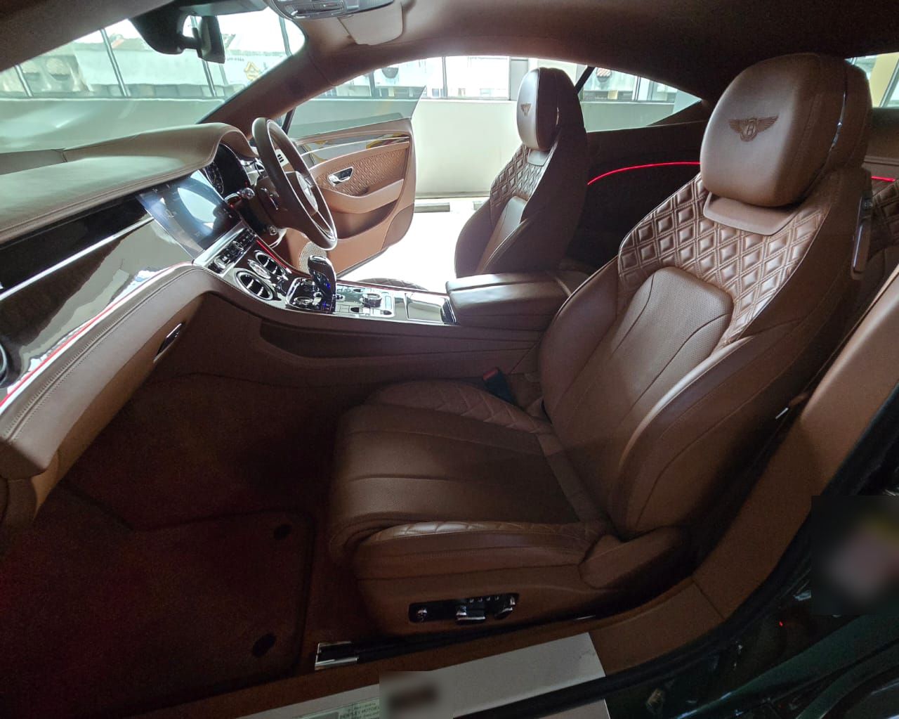 Bentley Continental GT 6.0 W12 Twin-Turbo Coupe – Seat