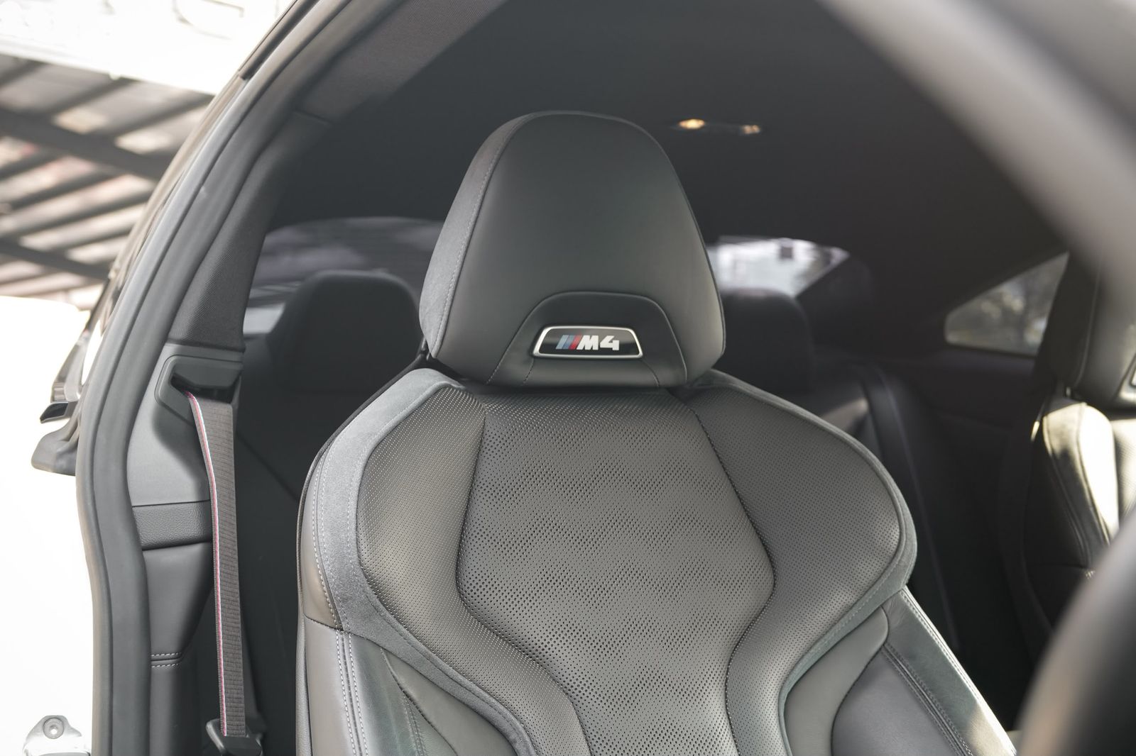 BMW M4 Coupe Competition #5081 – Seat