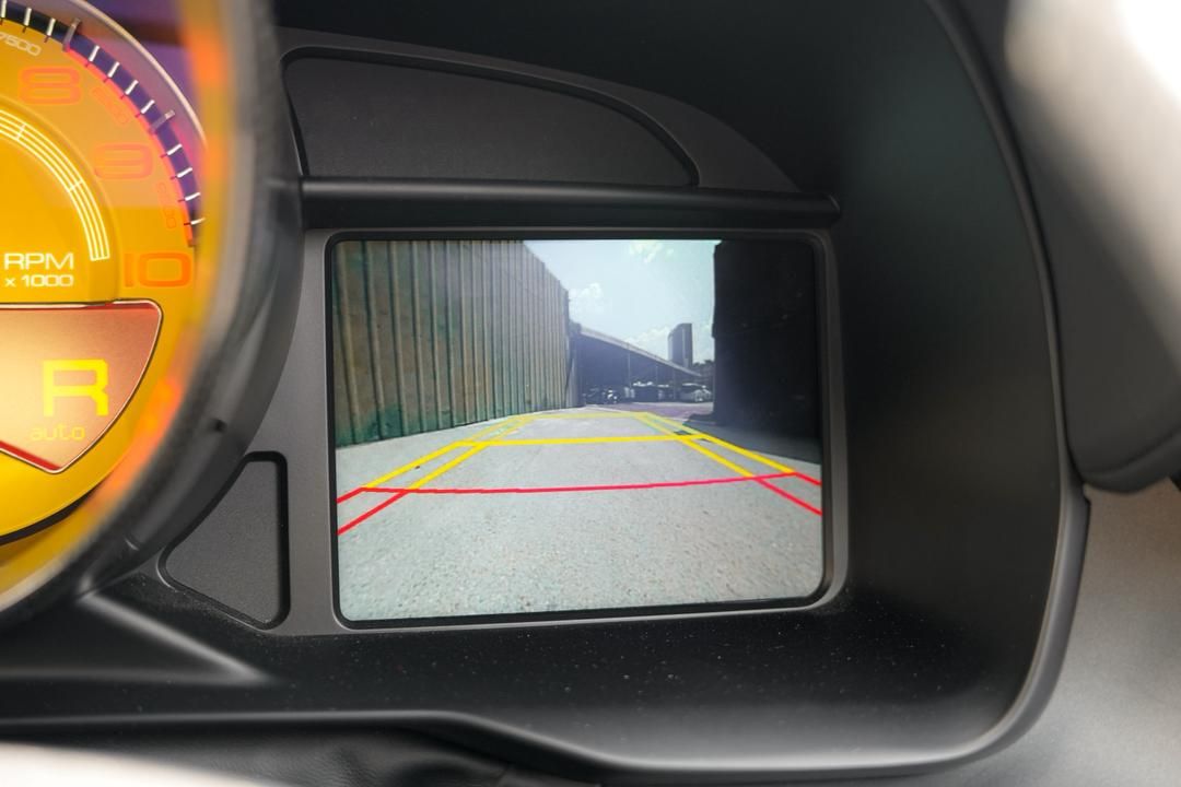 Ferrari F8 Tributo #8327 – Reverse camera screen