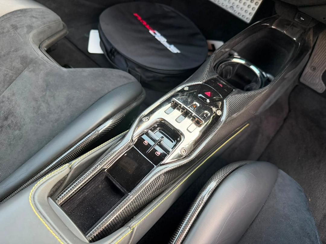 Ferrari SF90 Stradale #0807 – Centre console