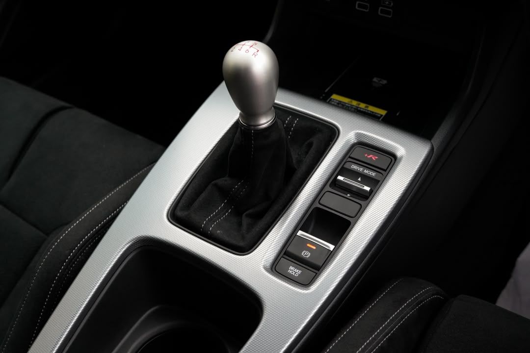 Honda Civic Type R FL5 #7619 – Gear shifter
