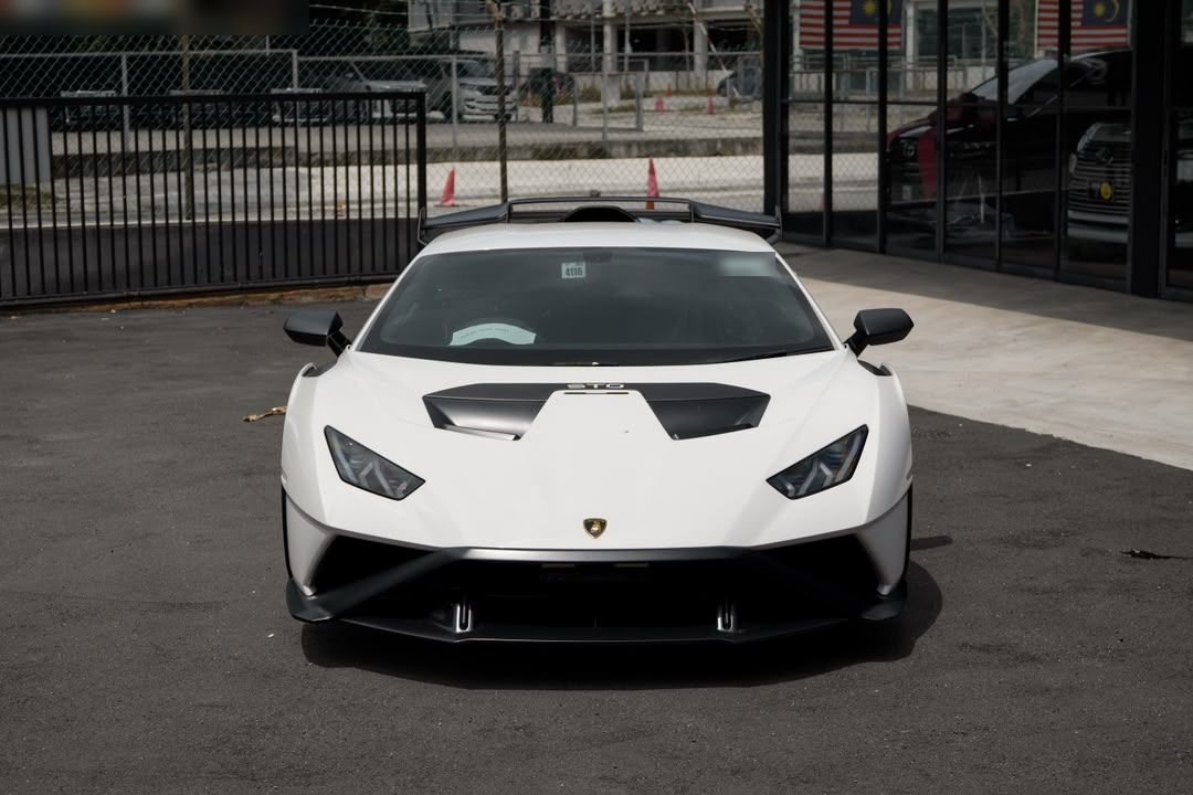 Lamborghini Huracán STO LP640-2 #4116 – Front