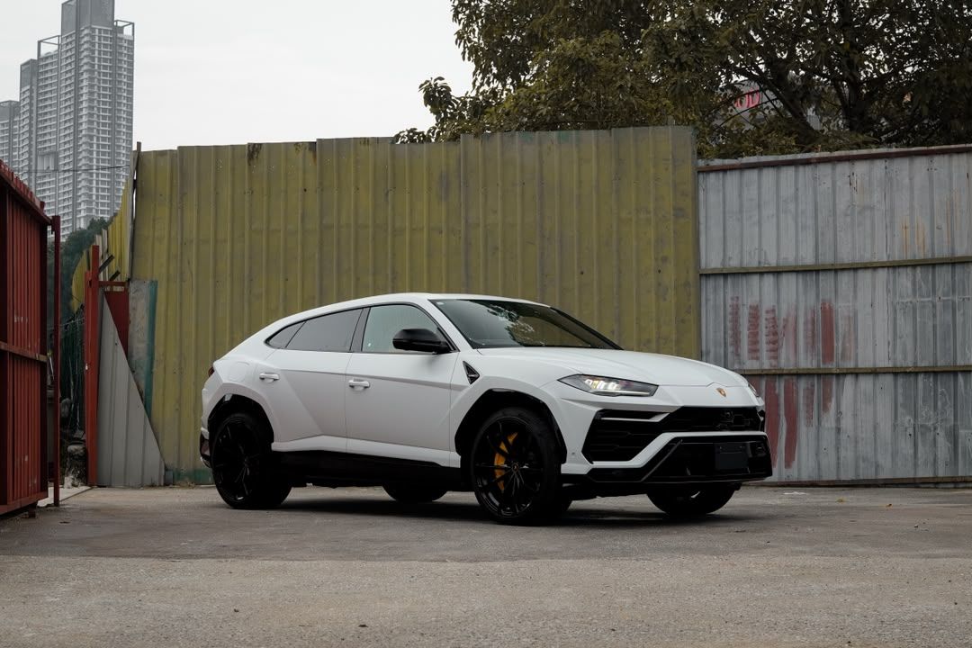 Lamborghini Urus #2055