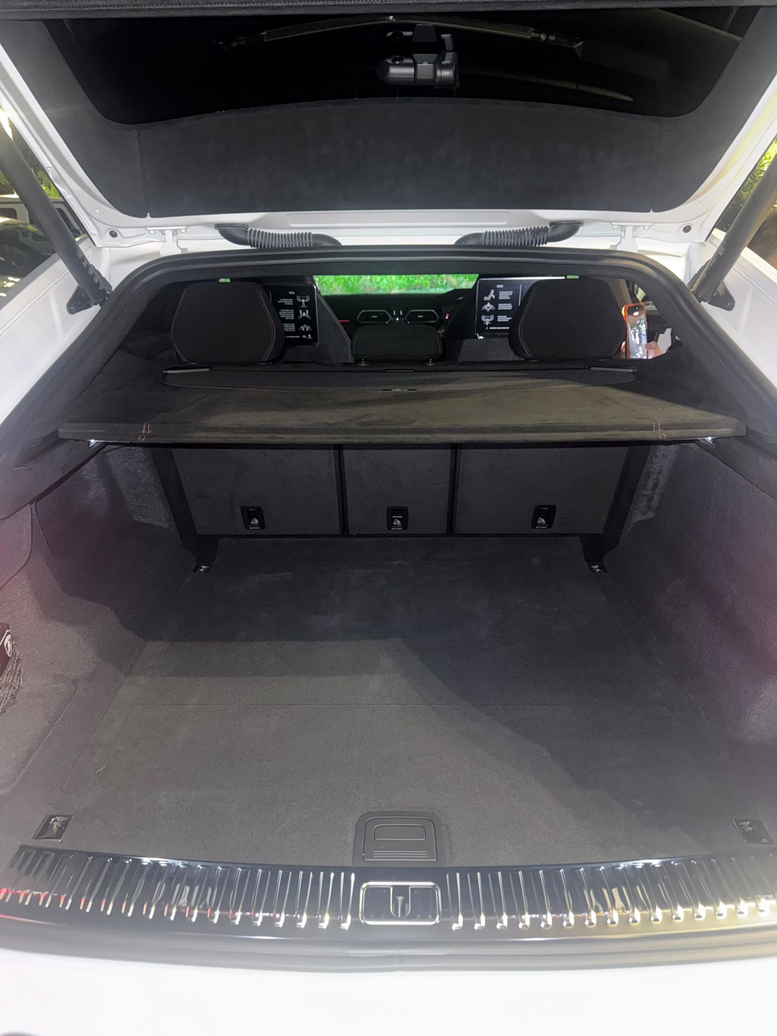 Lamborghini Urus Performante #9453 – Boot
