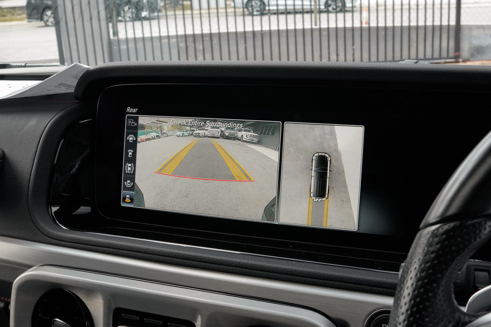 Mercedes-Benz G350d AMG Line #2240 – 360 camera screen