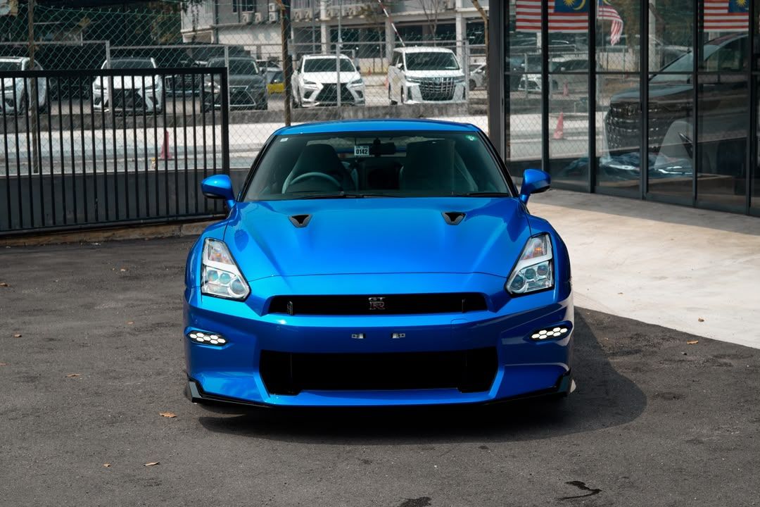 Nissan GT-R R35 Premium Edition #0142 – Front