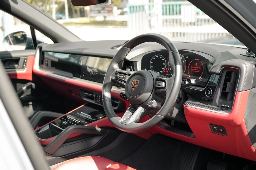 Porsche Cayenne Coupe #8877 – Dashboard