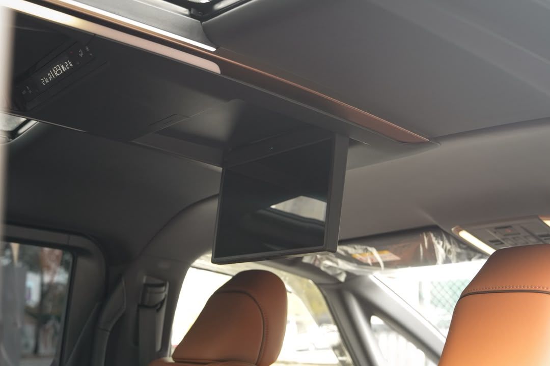 Toyota Vellfire Z Premier #4572 – Rear monitor